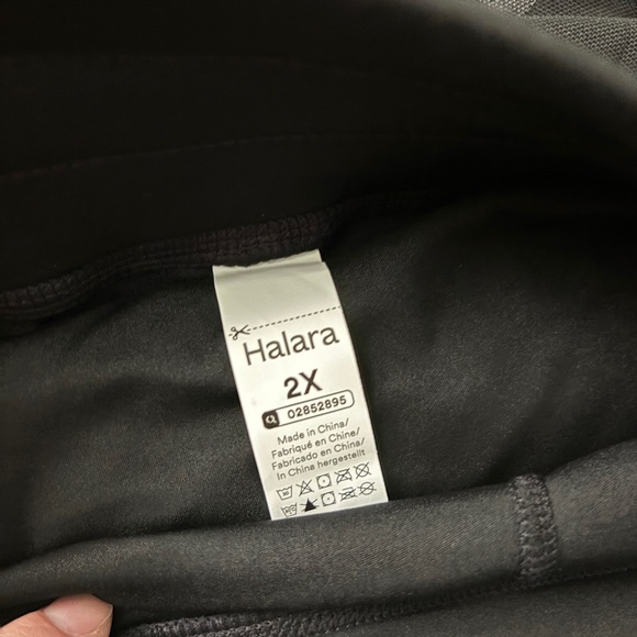 Halara Skirt w/ Shorts (Built-In) - Picture 6 of 6